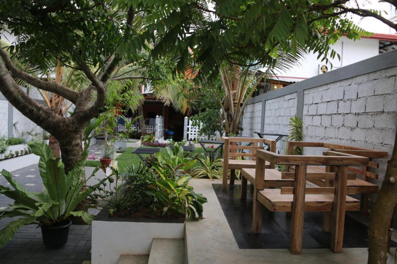 韦利格默 Surf'N Lanka - Surf School酒店 外观 照片